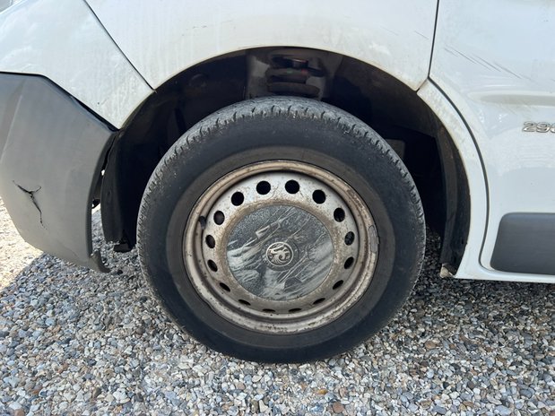 Vauxhall Vivaro LWB L2H1 Low Roof 2900 11