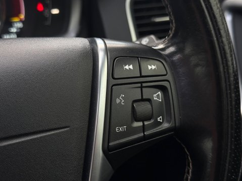 Volvo XC60 2.0 D4 R-Design Lux Nav Euro 6 (s/s) 5dr 86