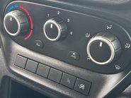 Iveco Daily 35S14V Hi-Matic Panel Van - Air Con / Auto / Car Play 18