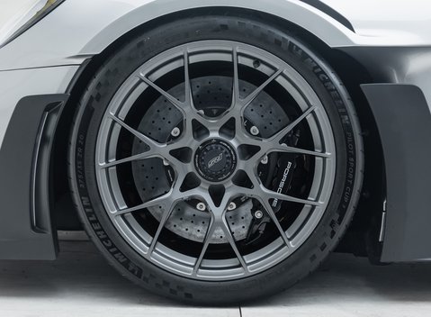 Porsche 911 GT3 RS (992) 34