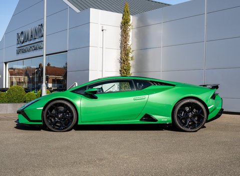 Lamborghini Huracan Tecnica 3