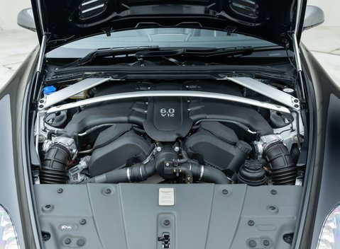 Aston Martin V12 Vantage S Roadster 51