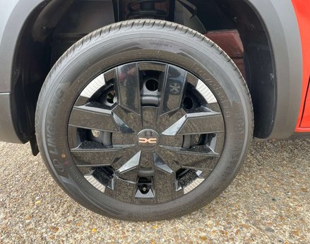 Dacia Spring Spring Extreme EV 5dr (26.8KWH) 65 BHP model 15