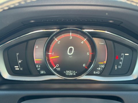 Volvo XC60 2.4 D5 R-Design Nav Auto AWD Euro 6 (s/s) 5dr 29