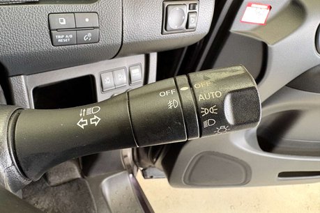 Nissan Serena 36