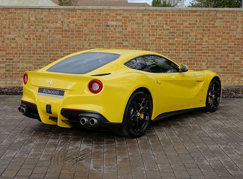 Ferrari F12 Berlinetta 7