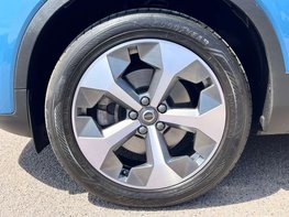 Volvo XC40 2.0 XC40 + B4 MHEV Auto 5dr 12