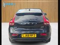 Volvo V40 2.0 D3 Inscription Hatchback 5dr Diesel Auto Euro 6 (s/s) (150 ps) 25