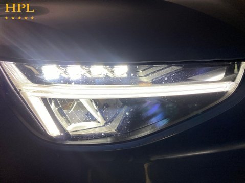 Volvo XC40 2.0 B3 MHEV Plus Dark SUV 5dr Petrol Hybrid DCT Auto Euro 6 (s/s) (163 ps) 9