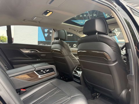 BMW 7 Series 2.0 740Le 9.2kWh Saloon 4dr Petrol Plug-in Hybrid Auto xDrive Euro 6 (s/s) 11