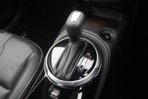 Nissan Juke 5dr 1.6 Hybrid Premiere Edition Automatic 17