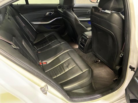BMW 3 Series 2.0 320d M Sport Auto Euro 6 (s/s) 4dr 29
