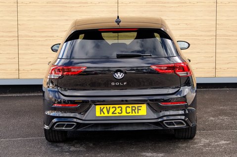 Volkswagen Golf R-LINE TSI 6