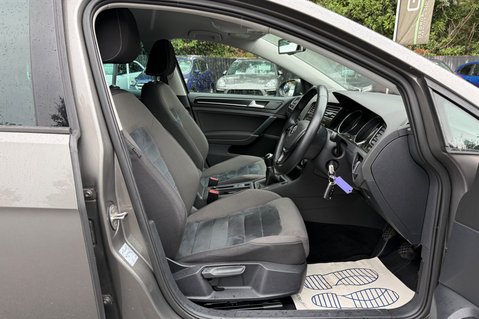 Volkswagen Golf GT TDI BMT - £20 ROAD TAX - 2 OWNERS - 11 SERVICES -SAT NAV 13