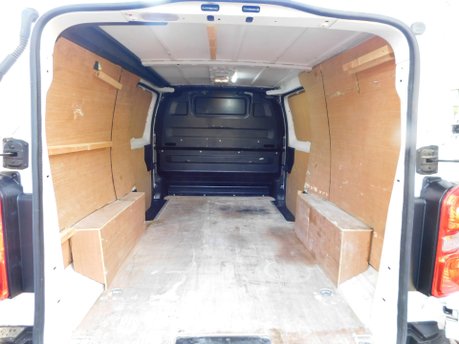 Vauxhall Vivaro 1.5 Turbo D 2900 DYNAMIC S/S L2H1 20