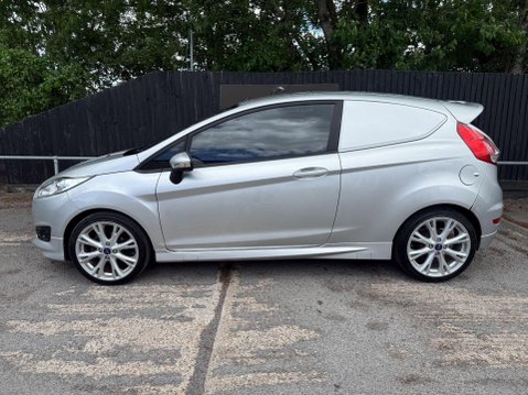 Ford Fiesta SPORT TDCI 5