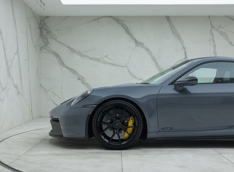 Porsche 911 GT3 (992) 37