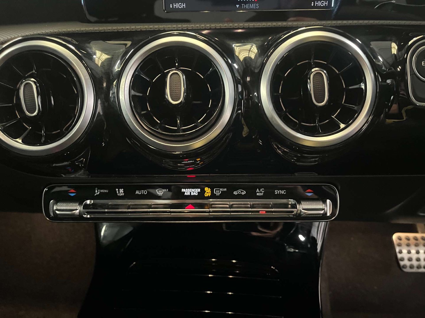 2021 Mercedes-Benz A-Class — image 31