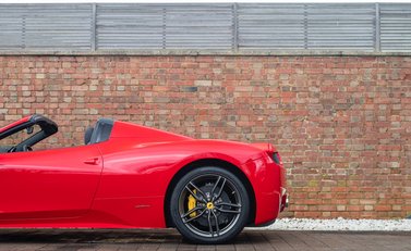 Ferrari 458 Spider 25