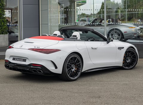 Mercedes-Benz SL Class SL63 AMG PERFORMANCE 4