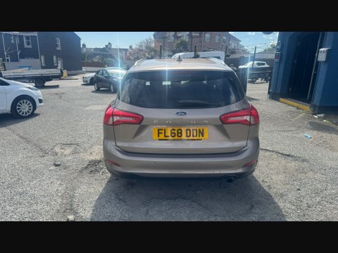 Ford Focus TITANIUM 5