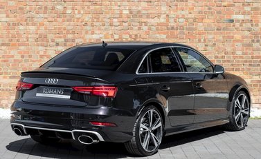 Audi RS3 Saloon 7