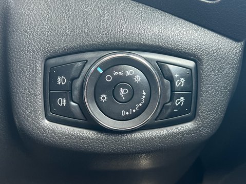 Ford Transit Connect 240 LIMITED P/V 31