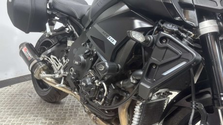 Yamaha MT-10 1000 Hyper-naked Mt 35k serviced extras new battery and MOT 25