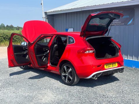 Volvo V40 2.0 D2 R-Design Euro 6 (s/s) 5dr 17