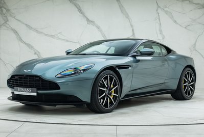 Aston Martin DB11 V8 COUPE