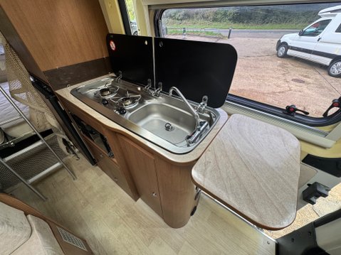 Auto-Trail Tribute 669 *** SOLD *** 11