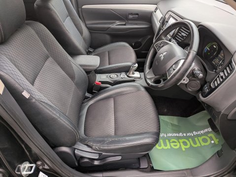 Mitsubishi Outlander 2.0h 12kWh GX3h CVT 4WD Euro 5 (s/s) 5dr 9