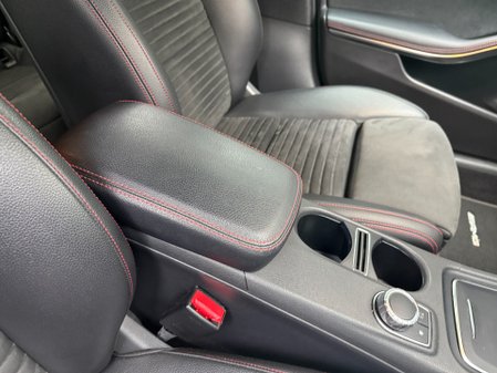 Mercedes-Benz GLA Class GLA 200 D AMG LINE PREMIUM 34