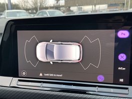 Volkswagen Golf 1.5 Golf R-Line TSI 5dr 52