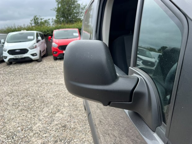 Citroen Berlingo Petrol SWB L1H1 Low Roof Enterprise Air Con Sensors EURO 6 NO VAT 18