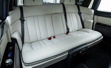 Rolls-Royce Phantom Series II 15