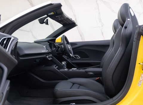 Audi R8 V10 Spyder 10