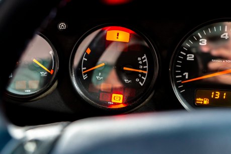 Porsche 911 CARRERA. NOW SOLD. SIMILAR REQUIRED. PLEASE CALL 01903 254800. 32