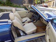 Mercedes-Benz SL Series 380 SL 22
