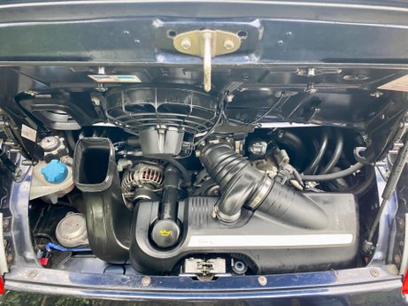 Porsche 911 3.6 997 Carrera 2dr 18