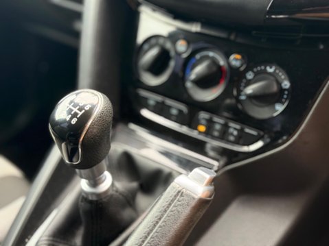 Ford Focus 1.6 TDCi Zetec S Euro 5 (s/s) 5dr 17