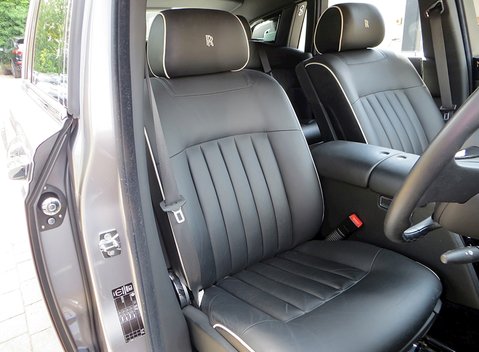 Rolls-Royce Phantom 10