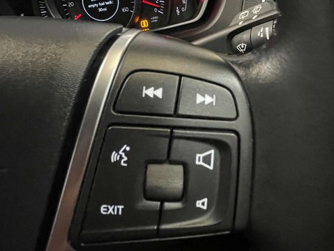 Volvo V40 1.5 V40 Momentum Nav+ T2 Auto 5dr 18