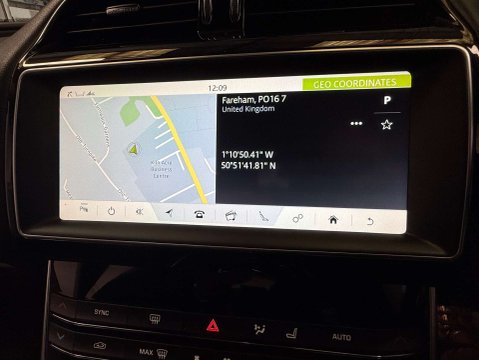 Jaguar XE 2.0 XE Prestige Auto 4dr 31