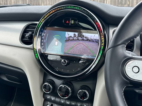 Mini Hatch COOPER EXCLUSIVE 12