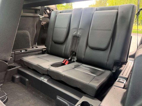 Land Rover Discovery Sport 2.0 Discovery Sport SE Tech TD4 4WD 5dr 17