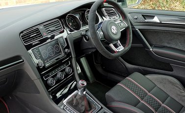 Volkswagen Golf GTI S Clubsport 14