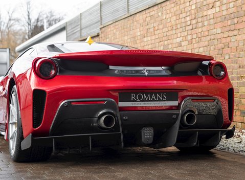 Ferrari 488 Pista 33