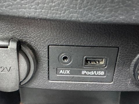 Hyundai Veloster 1.6 GDi Sport Euro 5 4dr 26