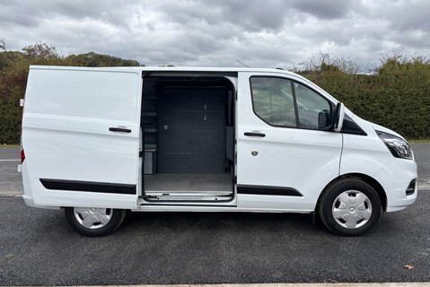 Ford Transit Custom 320 L1 Trend 130 ps Panel Van - Air Con / Twin Side Loading Doors 11